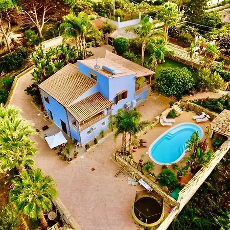 Dorotea Con Piscina Villa