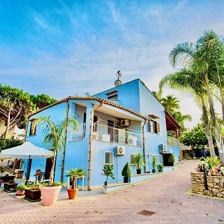 Dorotea Con Piscina Villa *